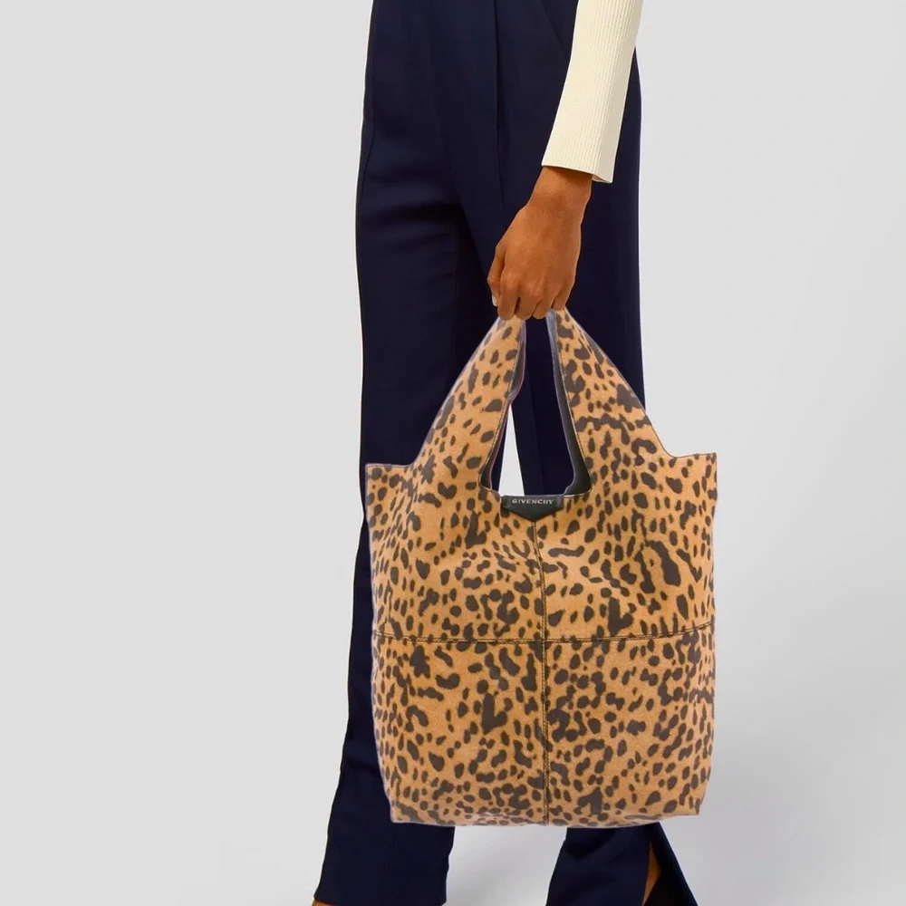 Givenchy suede George V tote bag animal print - Picture 1 of 10